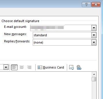 Capture partielle d’écran des paramètres de signature Microsoft Outlook. Menu déroulant pour sélectionner les signatures par défaut.