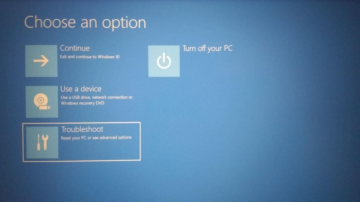 Impression écran UEFI Windows 10 – Choisir une option