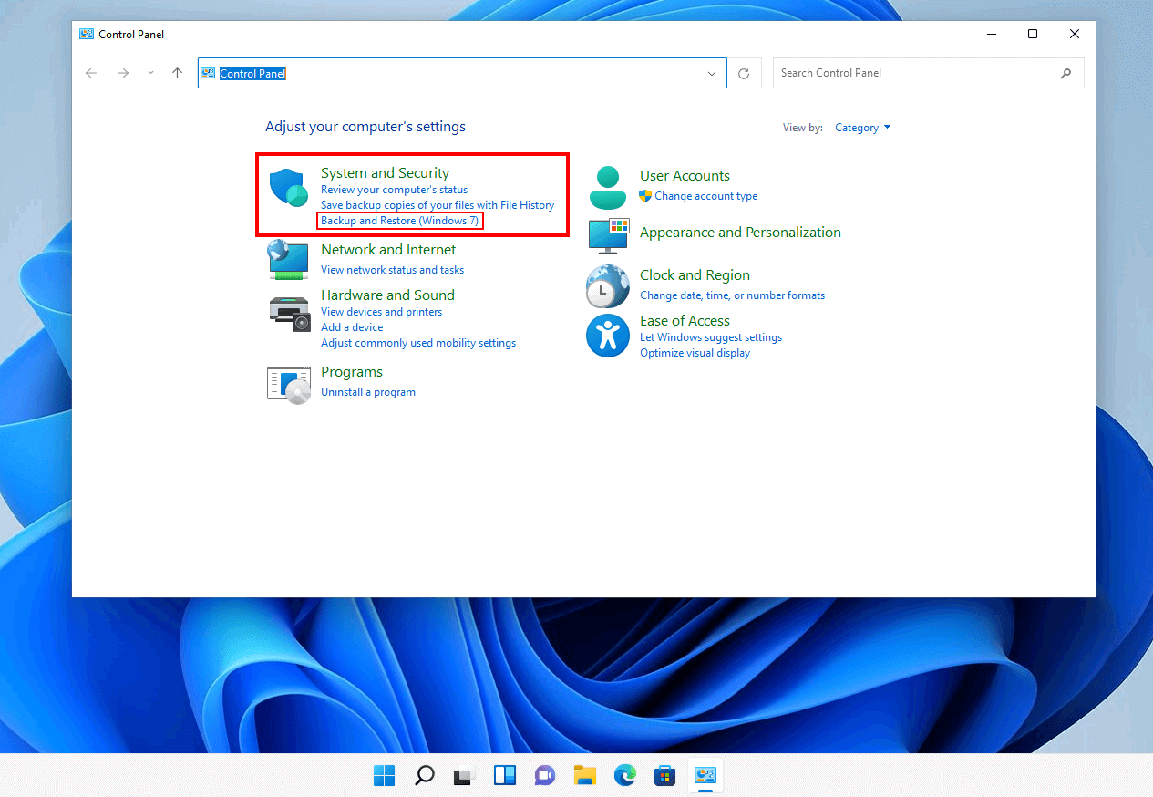 « Sauvegarder et restaurer (Windows 7) » dans le panneau de configuration Windows 11