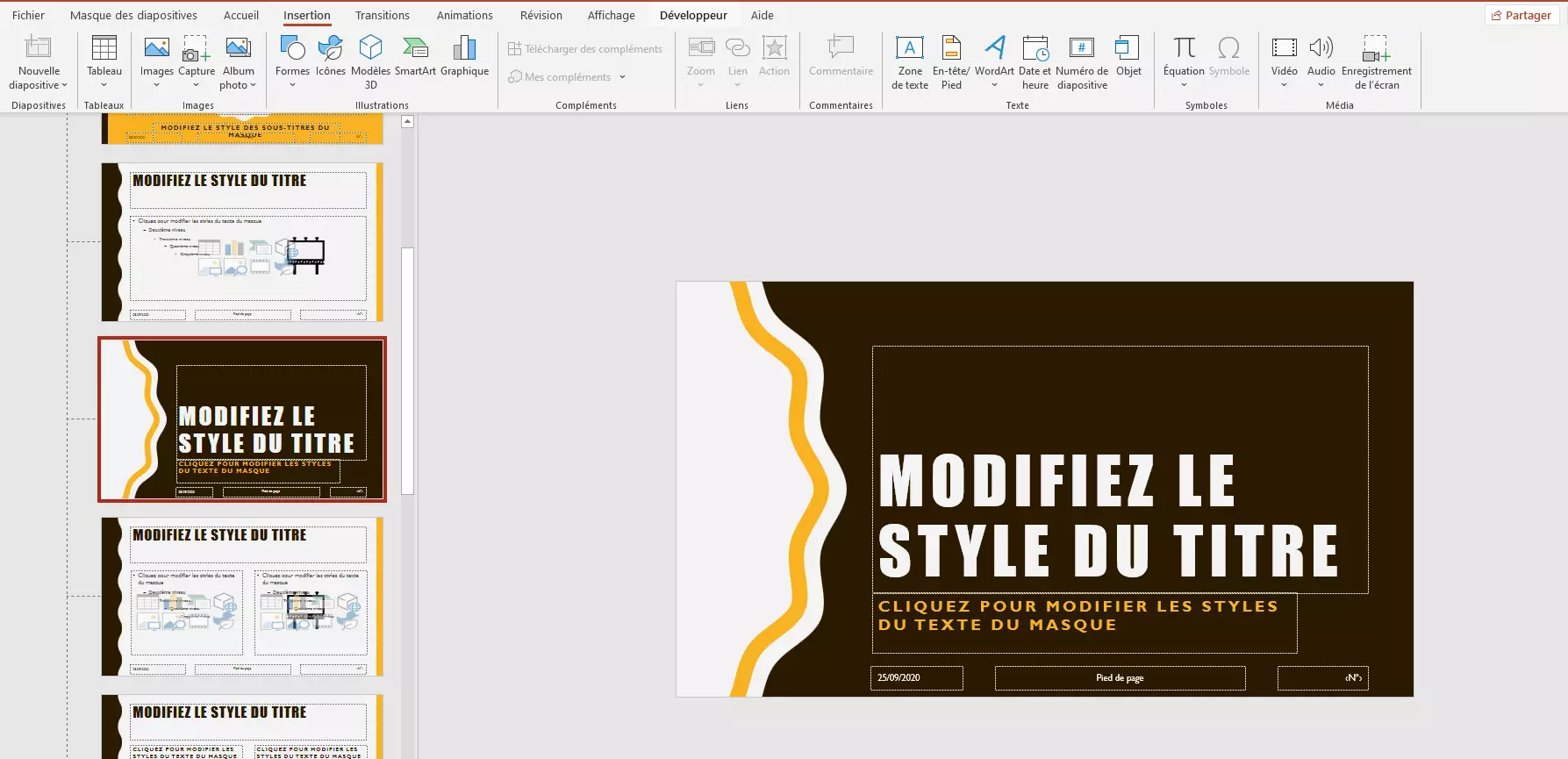Image: Édition de la mise en page des différentes diapositives dans PowerPoint 365