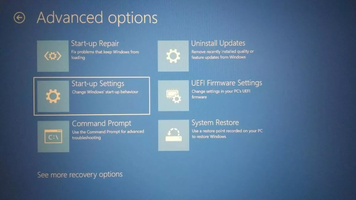 Image: Impression écran UEFI Windows 10 – Options avancées
