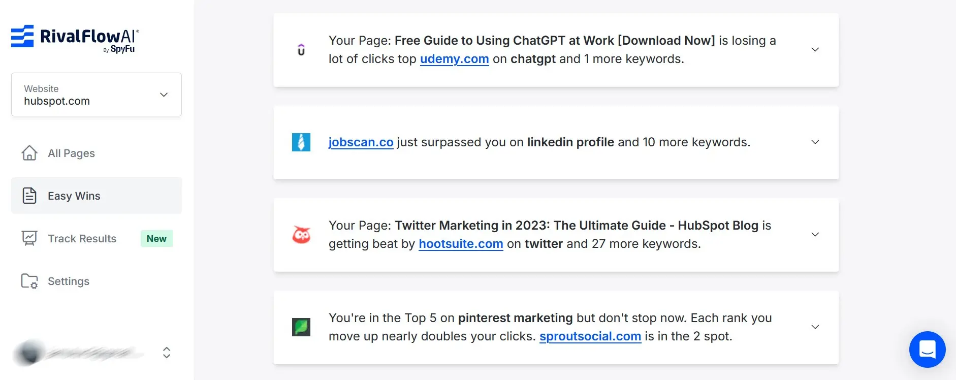 Capture d’écran de SpyFu RivalFlow IA avec comparaisons concurrentielles et recommandations de mots-clés Image: Capture d’écran de SpyFu RivalFlow IA avec comparaisons concurrentielles et recommandations de mots-clés