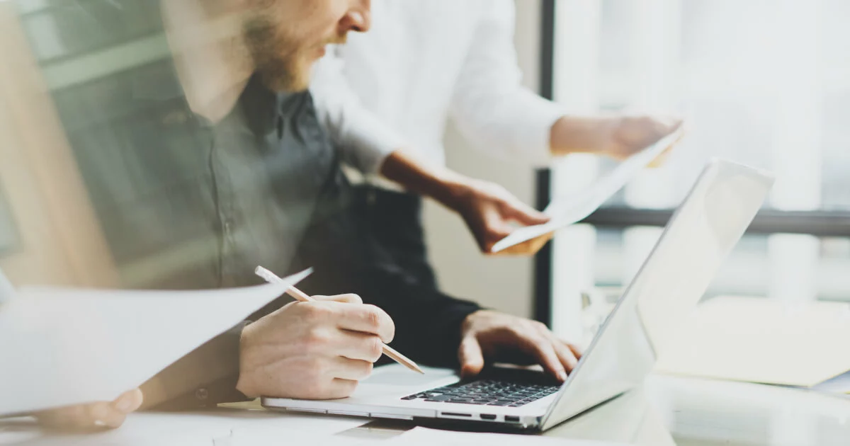 Image: Comptabiliser un avoir sur facture : explications et exemples